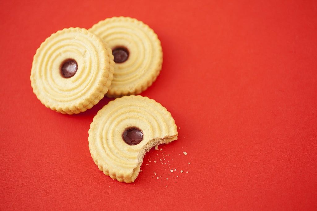 The Caviste Summer Jammy Dodger Selection